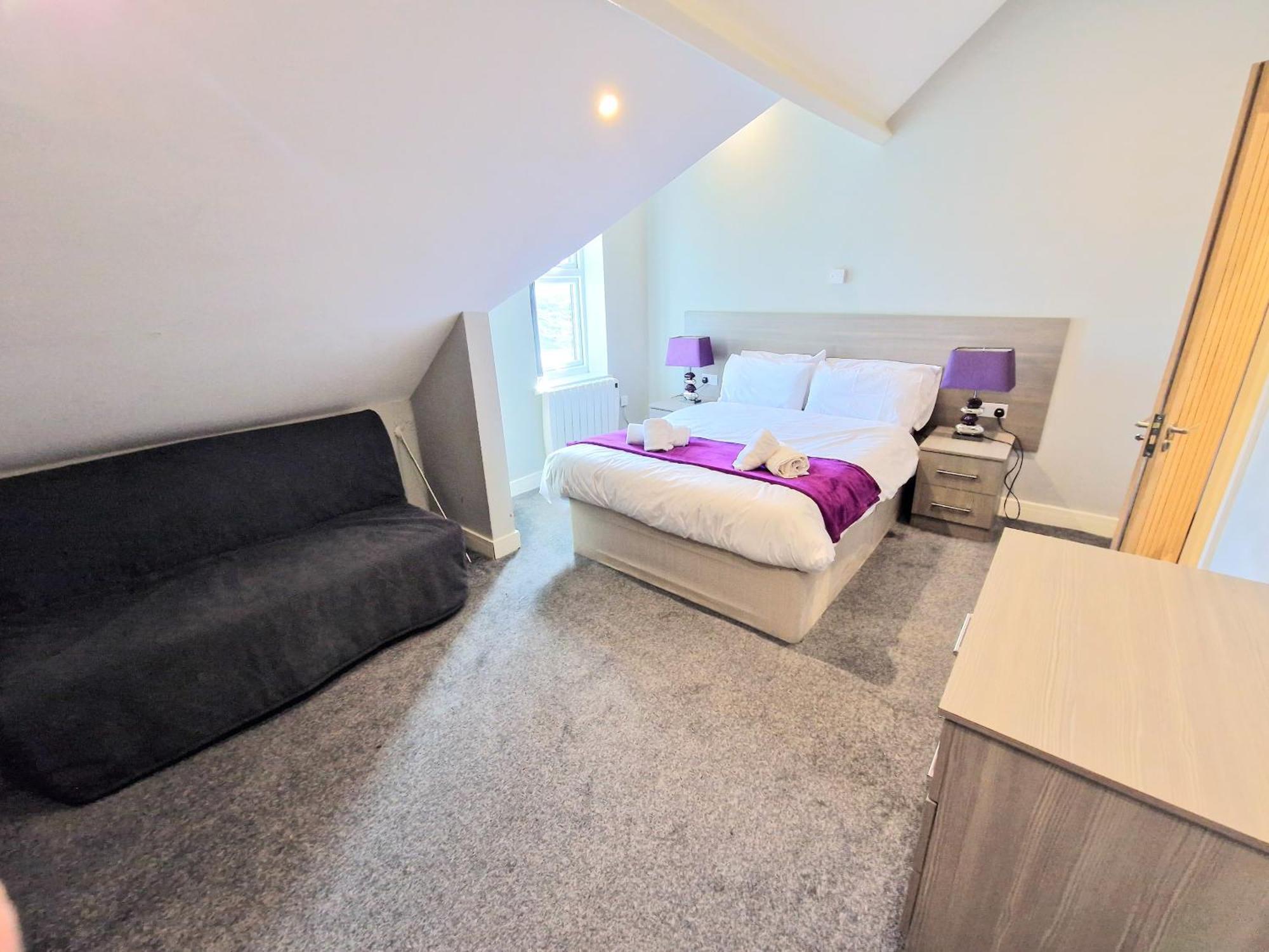 Central Reading Modern 3Br Flat - Walk To Station And High Street Bagian luar foto